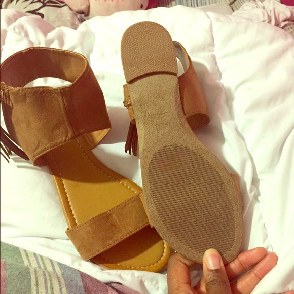 BRAND NEW FRINGE TASSEL SANDALS