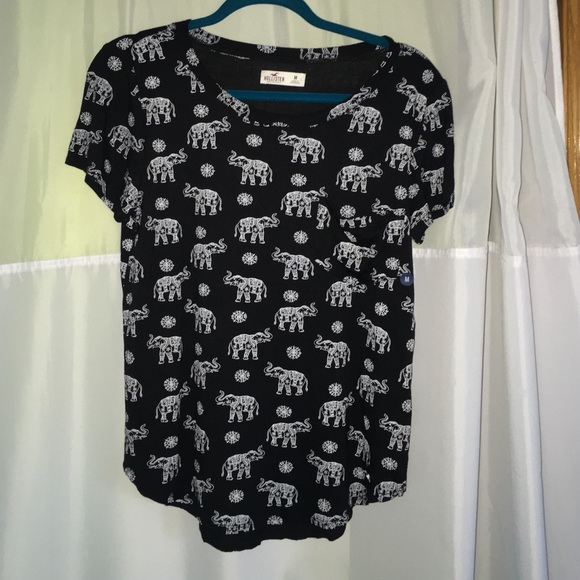 Hollister black pocket tee with elephant print
