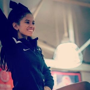 Meet your Posher, Kayla