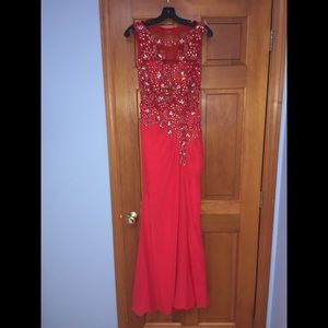 DAVE AND JOHNNY PROM DRESS
