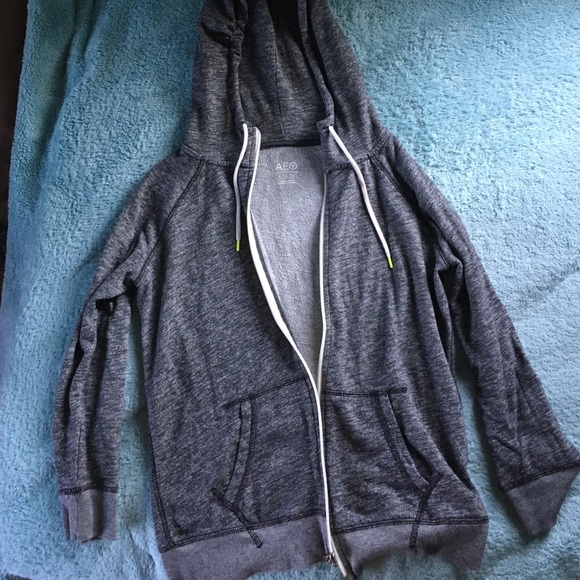American Eagle grey zip up sweatshirt