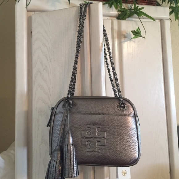 🆕Tory Burch "Thea" chain crossbody bag. NWT - Picture 2 of 4