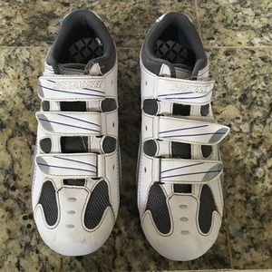 Specialized cycling shoes