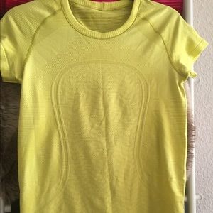 Lululemon size 8 swiftly