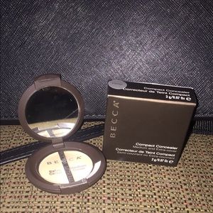 Becca Concealer