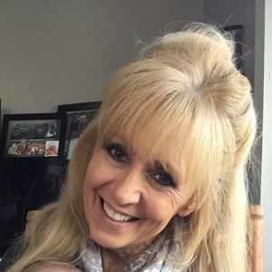 Meet your Posher, Dawn