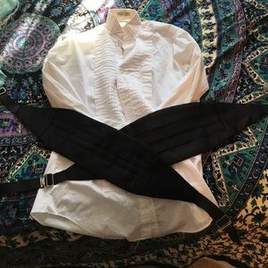 CLOSET CLOSINGTuxedo shirt and two cummerbunds NWO