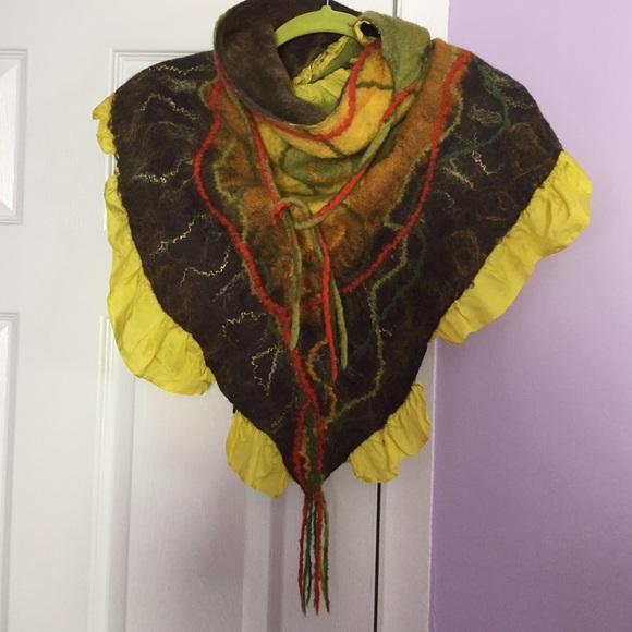 Beautiful handmade felted wool and silk scarf wrap - Picture 1 of 4