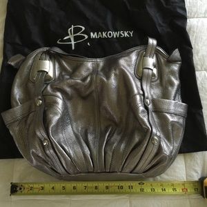 B Makowsky silver leather purse
