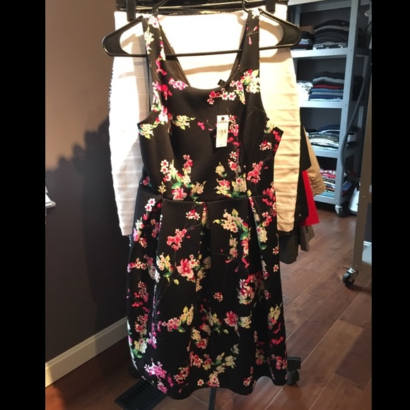 **SALE** Floral bubble dress