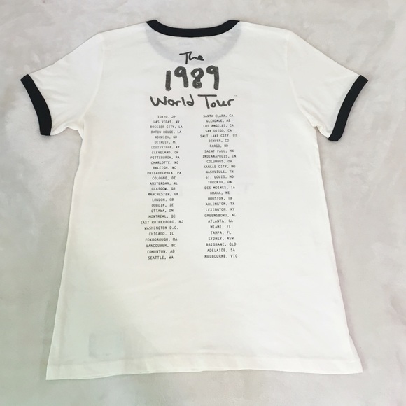 🚫🚫SOLD🚫🚫 Taylor Swift 1989 Tee - Picture 3 of 4