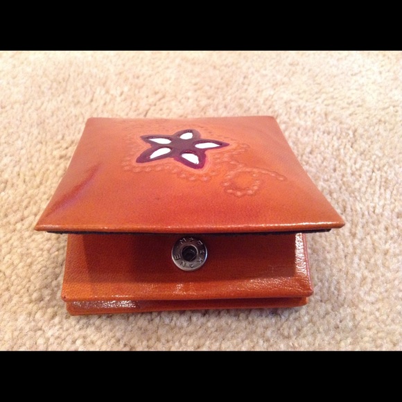 Boho craft leather change purse w/embossed design