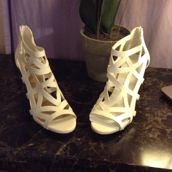 Brand new, white summer heels
