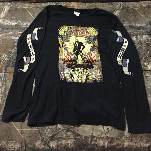 Authentic Harley Davidson longsleeved shirt