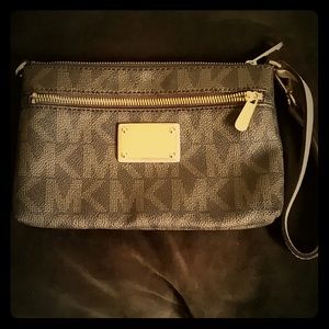 Michael Kors wristlet