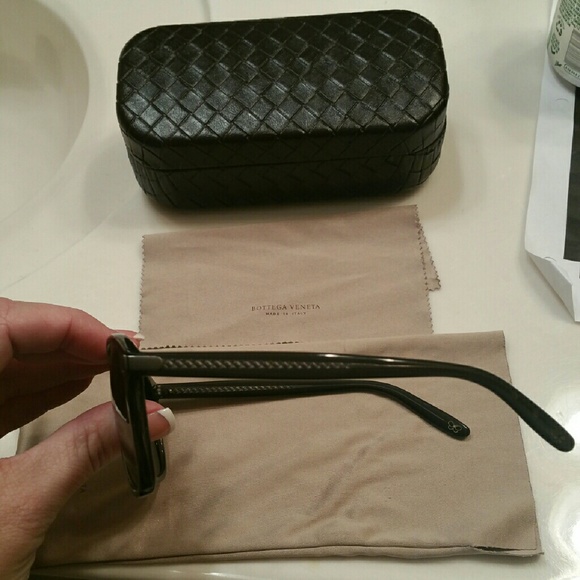 Bottega Veneta sunglasses - Picture 3 of 4