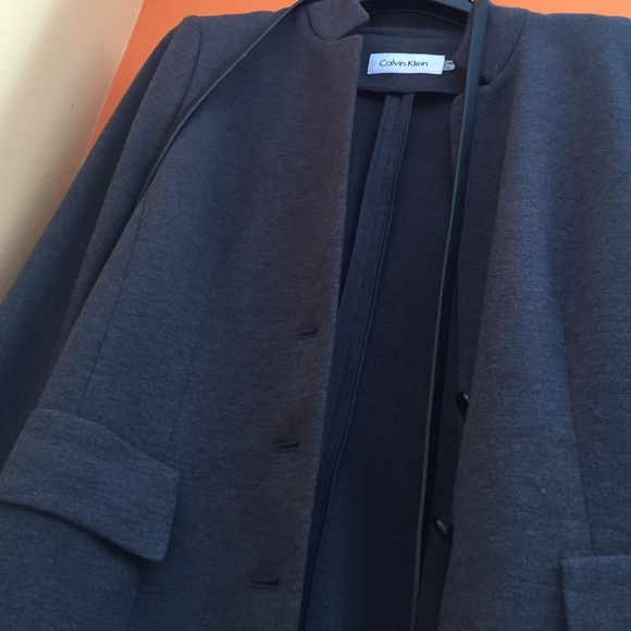 open-front blazer - Picture 3 of 3