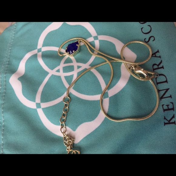 Kendra Scott pendant!
