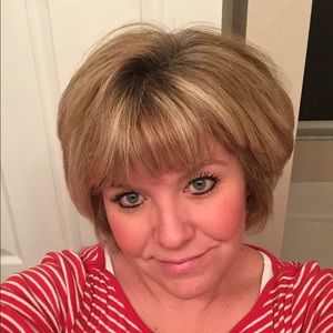 Meet your Posher, Carrie