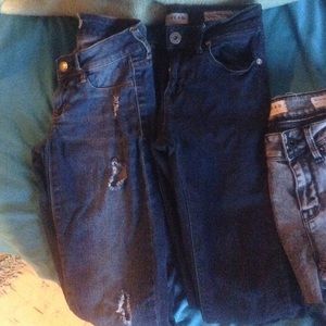 BULLHEAD SKINNY JEANS