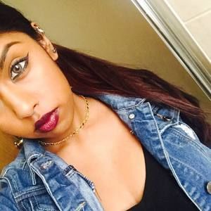 Meet your Posher, Alisha