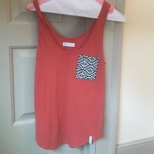 Tank top with crochet pocket
