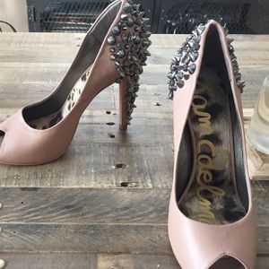 NIB Sam Edleman Nude Lorissa Spiked Pump