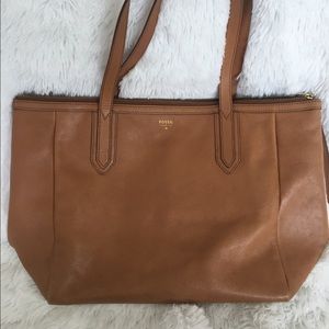 Fossil leather bag/ purse