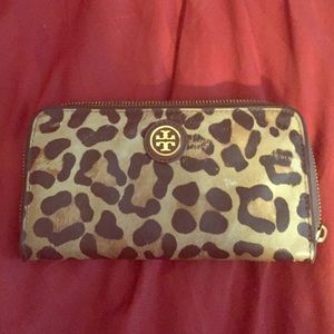 Tory Burch wallet