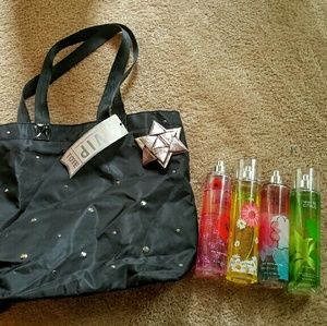 Bath & Body Works VIP bag and 4 body sprays