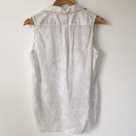 GAP | Sleeveless Floral Button Down Shell - Picture 3 of 4