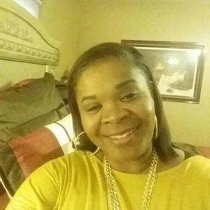 Meet your Posher, Toni