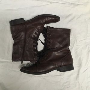 Combat boots