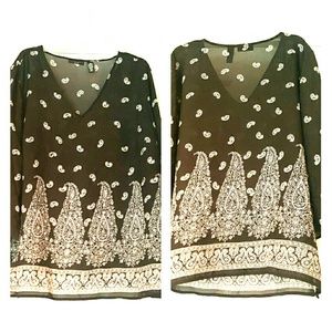 Black and White Tunic Top