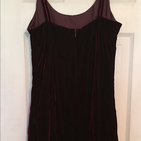 Dress - Picture 2 of 4