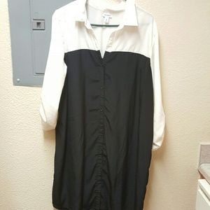Black and white Old Navy button-down dress