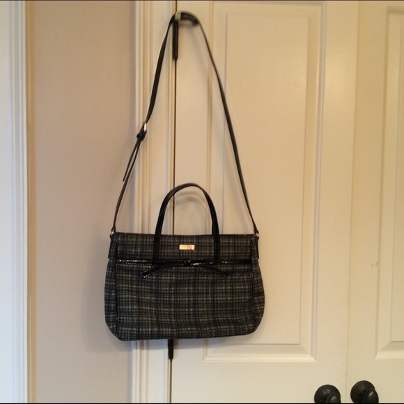 Kate spade purse with patent leather bow/handles