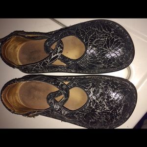 Spring step nursing shoes