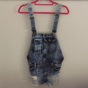 Distressed Billabong denim overalls