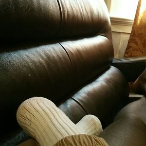 Meet your Posher, Juna