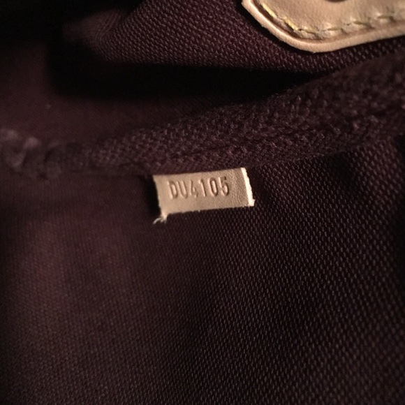 ‼️SOLD‼️ Authentic Louis Vuitton Favorite MM❤️ - Picture 3 of 4