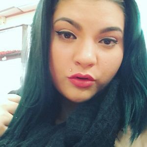 Meet your Posher, Felicia