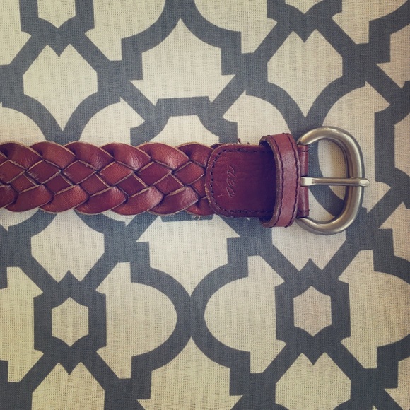 American eagle let her belt, weaved. New sm/med