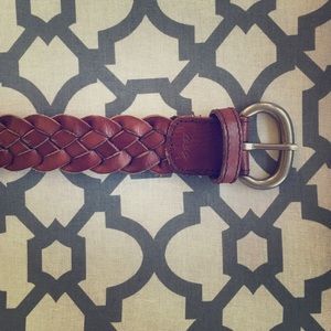 American eagle let her belt, weaved. New sm/med