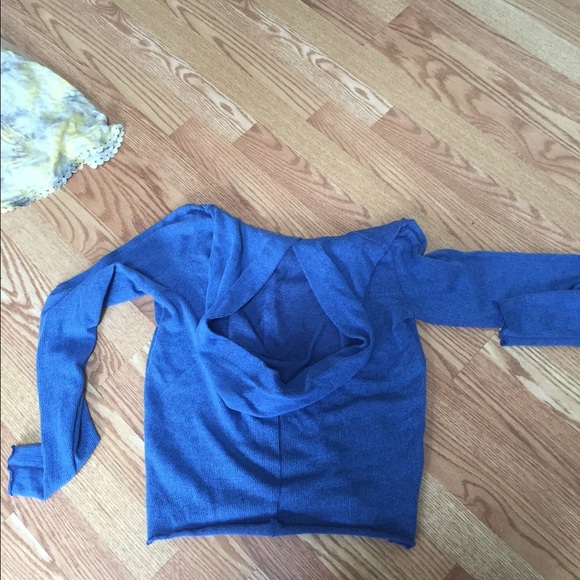 Pink light weight sweater - Picture 3 of 3