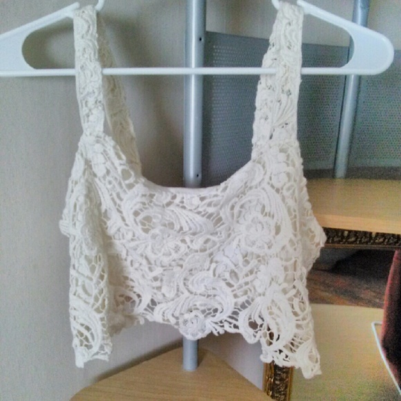 Cream crop top