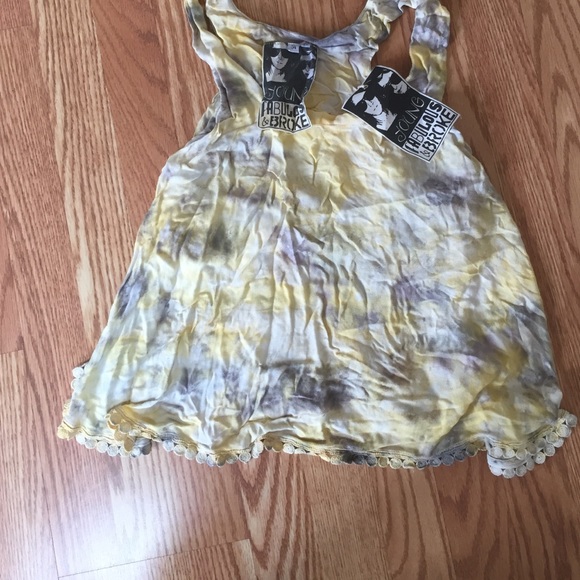 Young fabulous and broke tank top - Picture 2 of 3