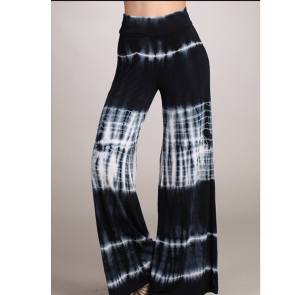 Gorgeous tie dye fold waist ONE HOUR SALE - Picture 3 of 3