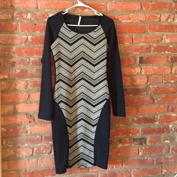 Chevron Printed Dress - Picture 1 of 4