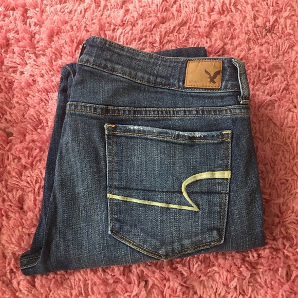American eagle outfitters light wash jeans size 10